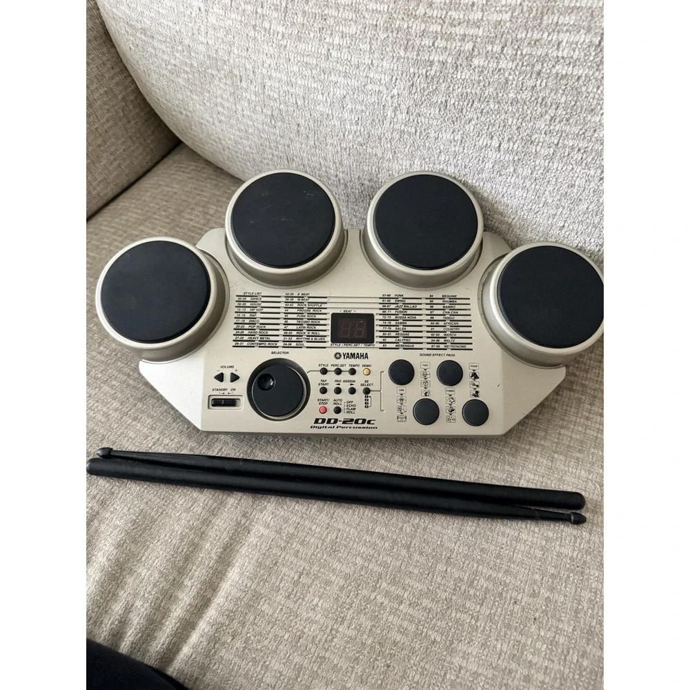 Yamaha Digital Percussion Drums (DD-20S) plug in or battery powered‎ W/ sticks